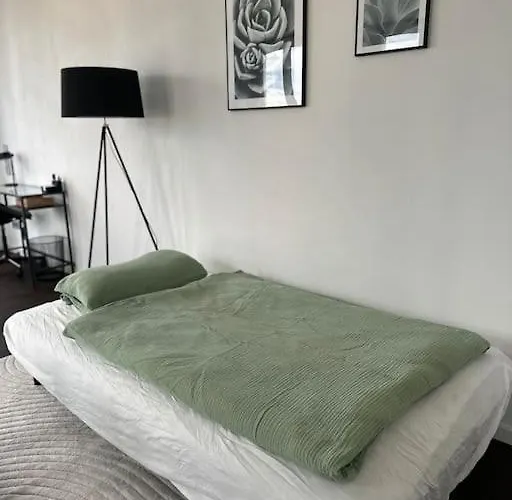 Cityloft - Augsburger Innenstadt-bismarckviertel - Kostenloser Tiefgaragenstellplatz Daire